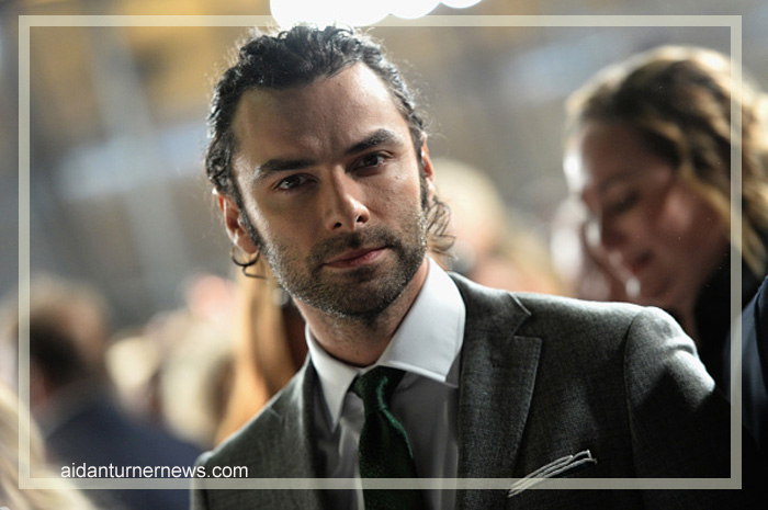 FanMaryp's tweet photo. Wishing all #AidanTurner fans a stupendous #SundayBunDay ! Celebrating with one of my fav "looks" from 2017 National Television Awards. Photo Credit: Jeff Spicer; Styled by: Kenny Ho https://t.co/dKxvsRveOq
