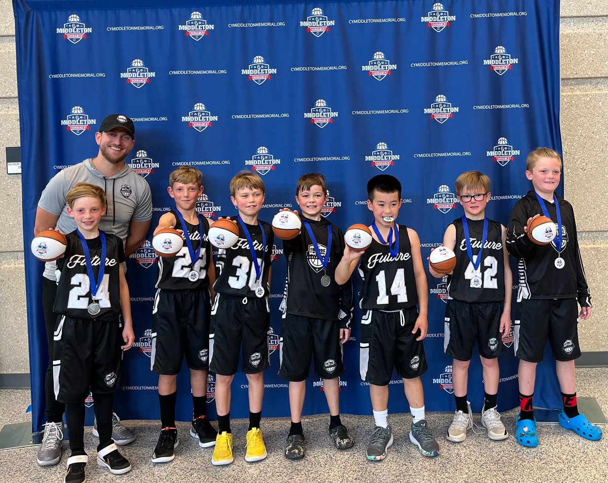 gablfuture's tweet photo. Great job by the Future 2032 black squad. Coming away with a first place finish in their second tournament! Still lots to improve on, but they play so hard and have great attitudes! It will be fun to continue to see the improvement over time! #GABLFuture #futurefamily https://t.co/xaJmwd5hjt