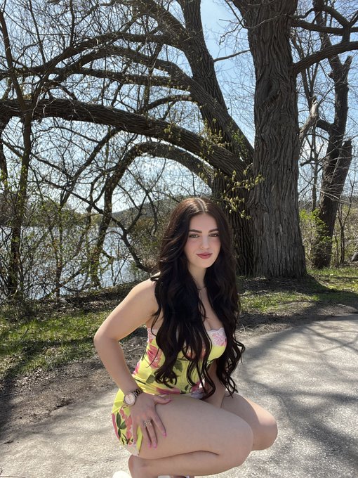 Summer come sooner🤍✨💕 https://t.co/VEbNAIl562