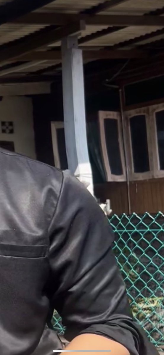 We love a photoshopped queen