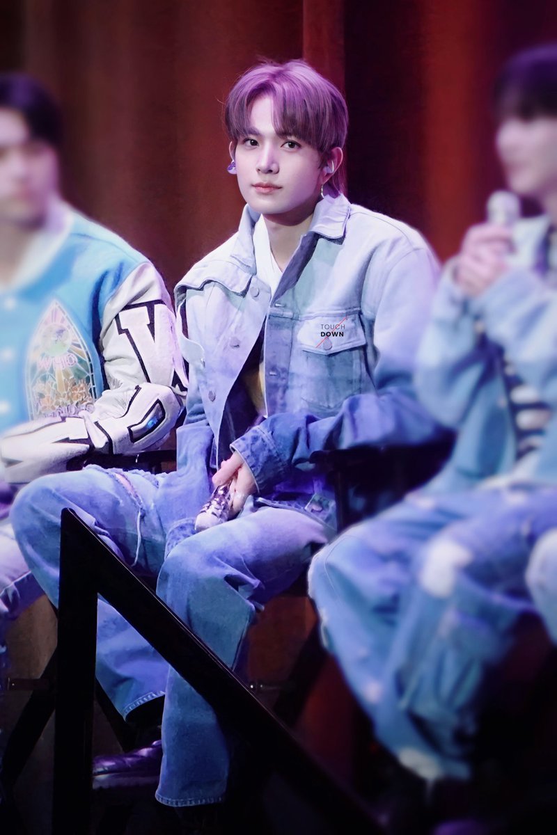 TOUCH•DOWN tweet media