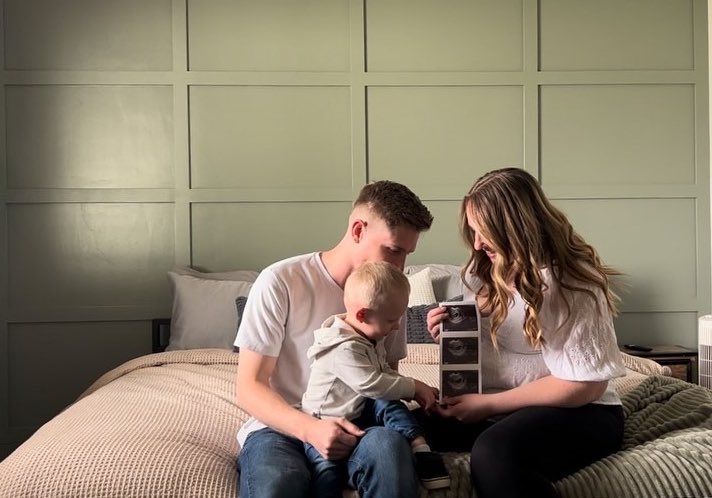 JordanTblad97's tweet photo. Baby Taylor #2 coming this Thanksgiving ♥️ https://t.co/NjzpXRBt9i