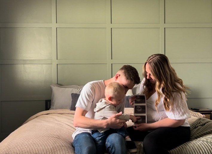 JordanTblad97's tweet photo. Baby Taylor #2 coming this Thanksgiving ♥️ https://t.co/NjzpXRBt9i