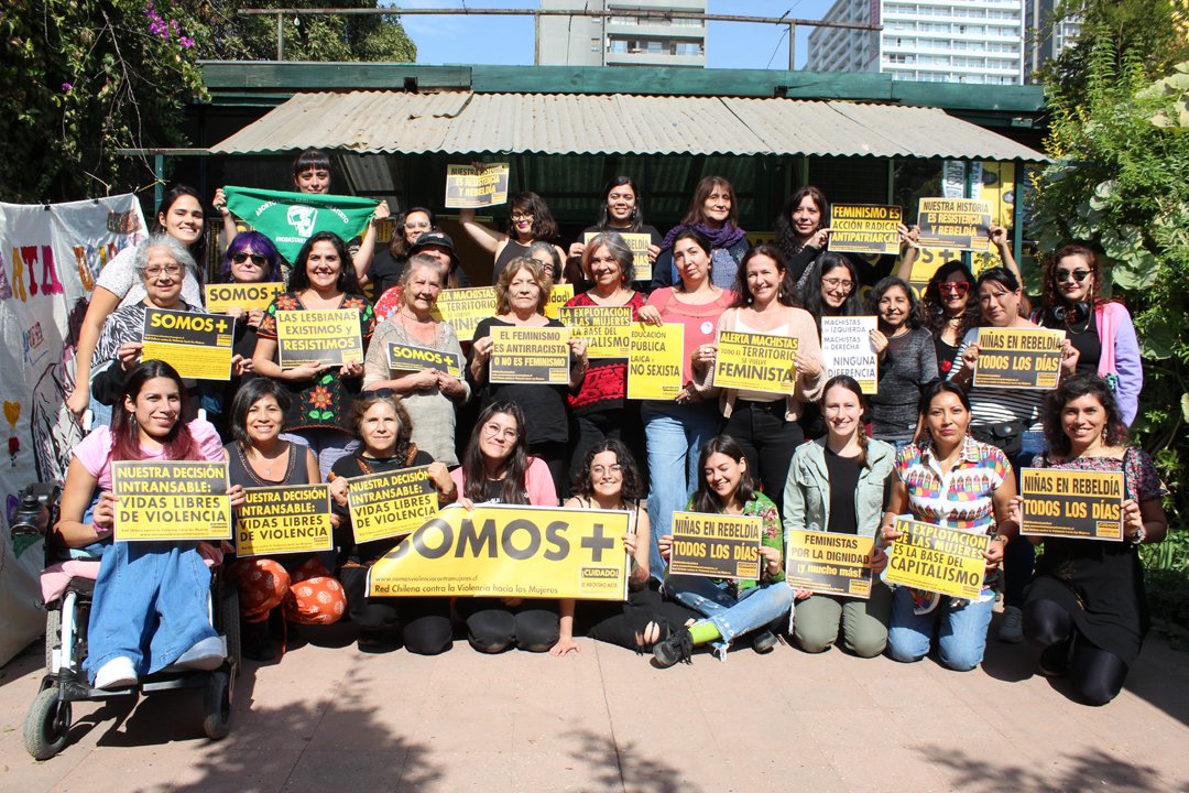 miradaenpapel's tweet photo. Maravillosa asamblea @MujeresRed de Todo Chile  Contra la violencias hacia las mujeres / Ahora se desarrolla tambien 10 años de @AguaEnMarcha 🌎💧🌊  💜@Ollarevuelta https://t.co/i3J48de2hk