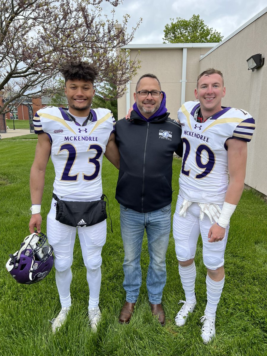 bluepridefb1's tweet photo. Great seeing these two back together again. @Mckendree_FB @chseagles4 @CUSD4_Athletics @capnron36 @KayBieber31 #springball https://t.co/ca5fREM8dH