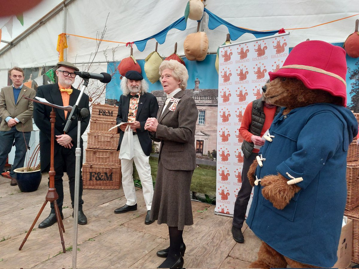 PeterHensman1's tweet photo. The Dalemain Marmalade Festival is a great  contributor to international understanding. The winner of this year's new  Marmalade for the King class came from W. Australia and the mayor of Yawatahama signed a licence for a Japanese festival. It also raises thousands for Hospices. https://t.co/diIkvuMYJG