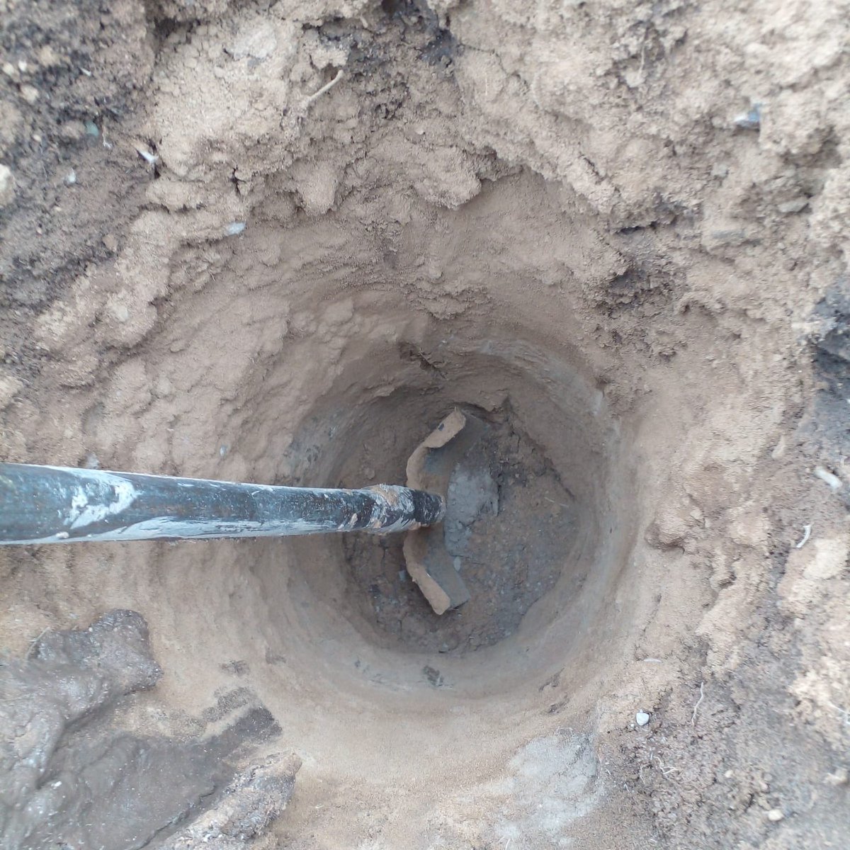 Colega de Lincoln: “A 1 m no hay nada de humedad. Chau trigo 🌾” #sequia