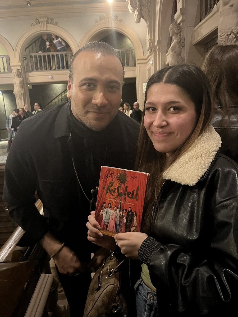 jas_saeng's tweet photo. Merci merci merci @MerwanRim je rêve de cette rencontre depuis mes 6 ans 🤍🤍🤍🤍 https://t.co/js1rXgJIxS