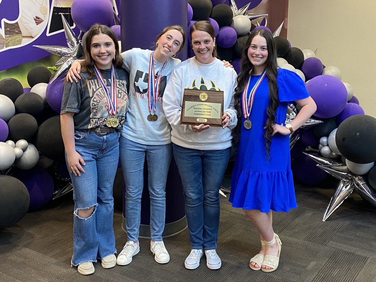 lindseyfruge's tweet photo. 2023 Journalism Regional Champions 😭🎉🤩
So proud of my team! State bound! https://t.co/jmir3HxThl