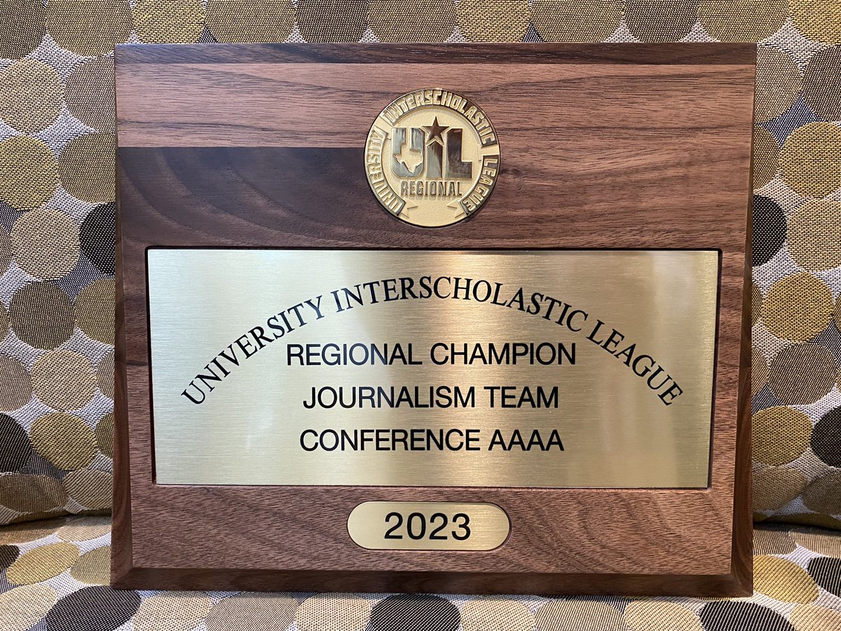 lindseyfruge's tweet photo. 2023 Journalism Regional Champions 😭🎉🤩
So proud of my team! State bound! https://t.co/jmir3HxThl