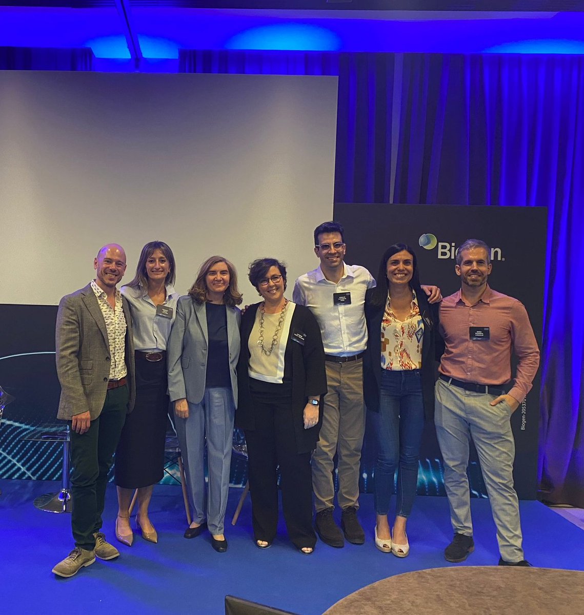 C_OrejaGuevara's tweet photo. Muchas gracias a todos los ponentes de #conexionEM que han explicado este fin de semana la importancia del tratamiento precoz e individualizado en #esclerosismultiple @Enric_Monreal @CostaFrossard https://t.co/DtuSyCEQoc