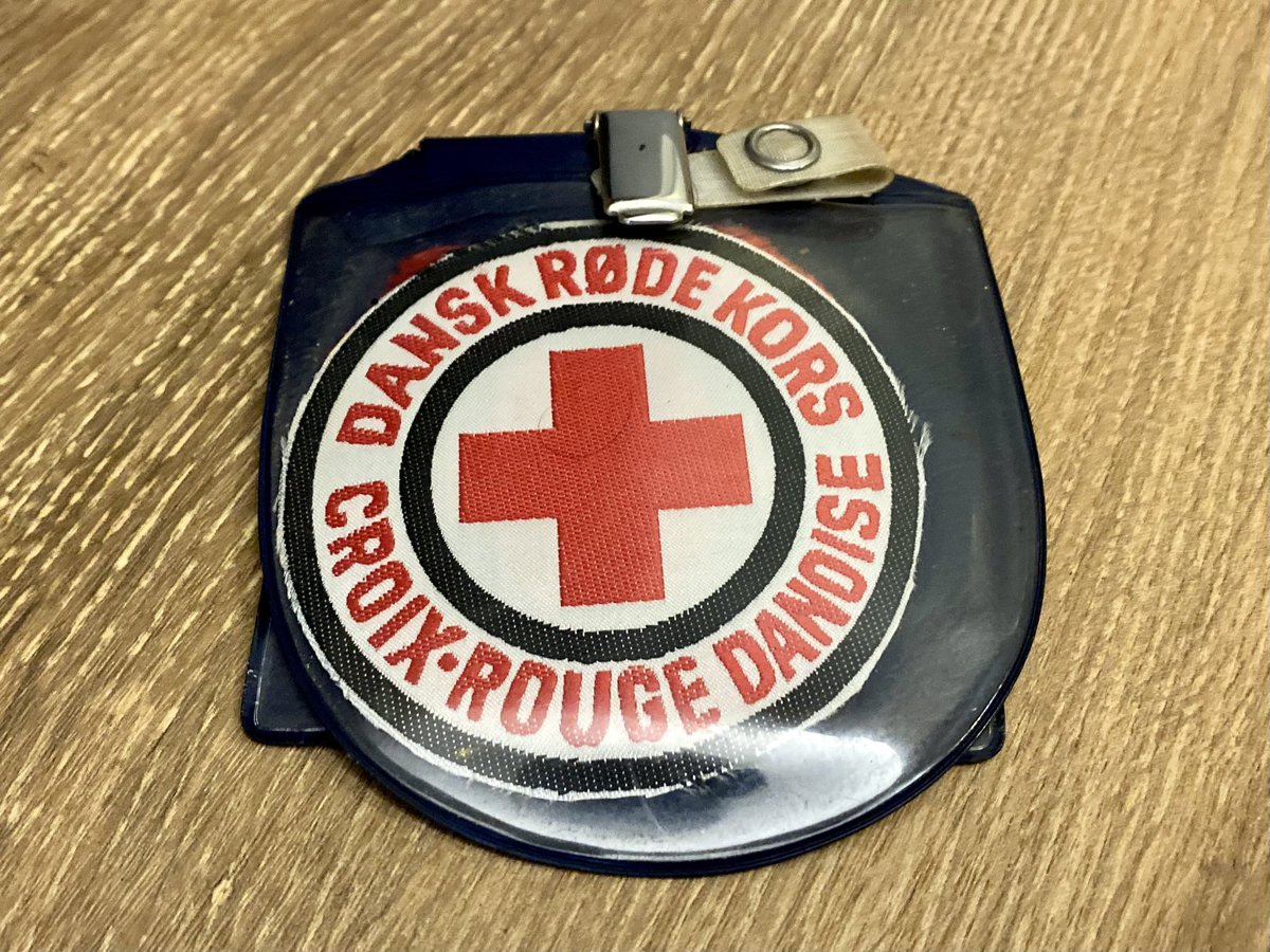 onceuponasaga's tweet photo. HAPPY #RCSUNDAY ❤🏥
(Red Cross, Red Crescent, Red Crystal)
Worlds most traveled #RedCross patch?
Some 355,426km (221,000mi) by now…
The Danish Red Cross was formed in 1876.
Torbjørn C. Pedersen
Goodwill Ambassador of the Danish Red Cross.
#behumanKIND https://t.co/BJVnKSc1MZ