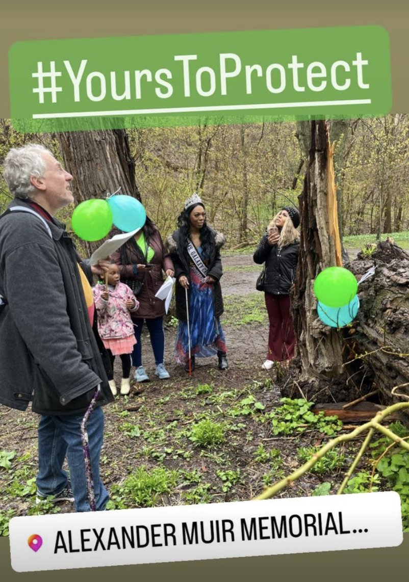 OntarioGreens's tweet photo. Ontario Greens were out in force for #Earthday2023! Hikes, scavenger hunts and Earthfests oh my!
There's more events tomorrow, find one near you at https://t.co/6uzYvQaHwA
We'll see you there!
#ProtectThePlacesWeLove
#HandsOffTheGreenbelt
#KillBill23 https://t.co/86TFjgTsAJ