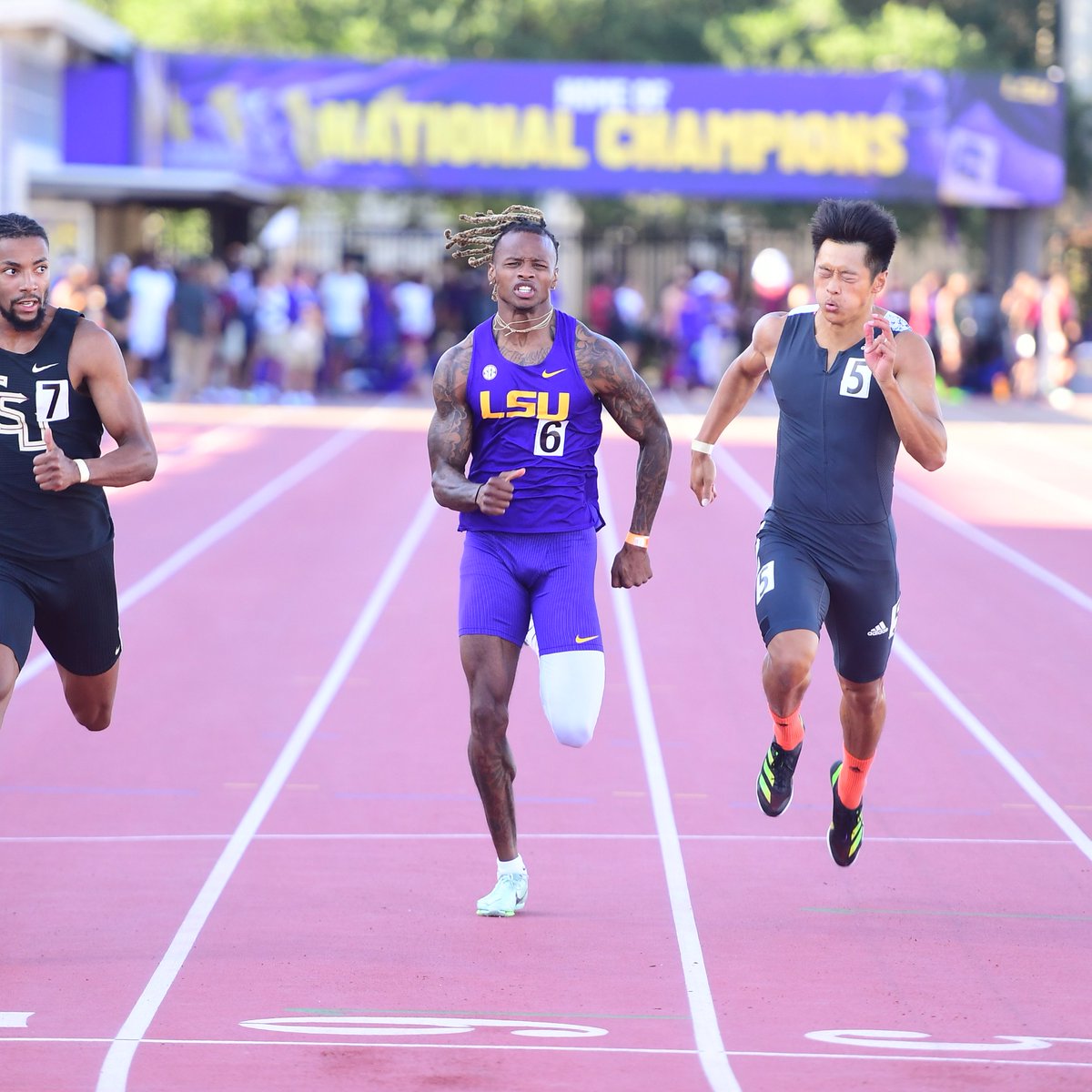 LSUTrackField's tweet photo. Men's 200 Meter

Da'Marcus Fleming takes 🥇 in a loaded 200m field with a slightly-wind aided time of 20.22 (2.1)! He sits at 9th in the nation for the 200. Dorian Camel was not far behind with a SB of 20.44 seconds!

#GeauxTigers | 📊 https://t.co/eBsqJNtHHr https://t.co/BUtrvZGV9I