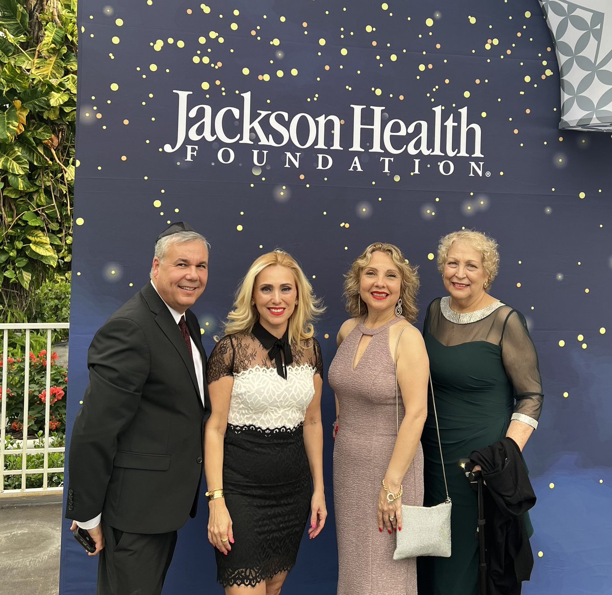 JHF_Jackson's tweet photo. Jackson Health Foundation welcomes our guests to the 2023 Golden Angels Gala, commemorating the 30th Anniversary of Ryder Trauma Center at Jackson Memorial Hospital. 

#GoldenAngelsGala 
#MakingMiraclesHappen 
#SupportJacksonHealthFoundation
#MiraclesMadeDaily
 #LightUpJHF https://t.co/QbksAm2iNz