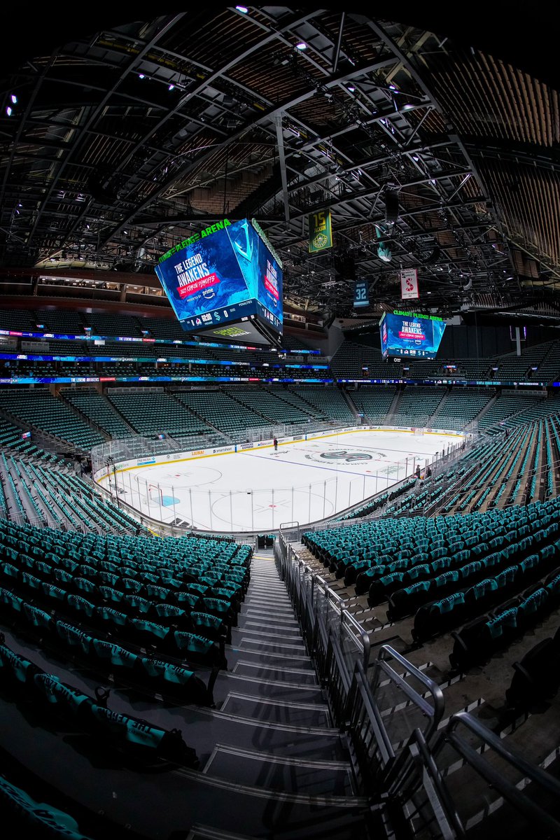 SeattleKraken's tweet photo. Playoff hockey looks good on you, Seattle. https://t.co/1bHRZuxy3E