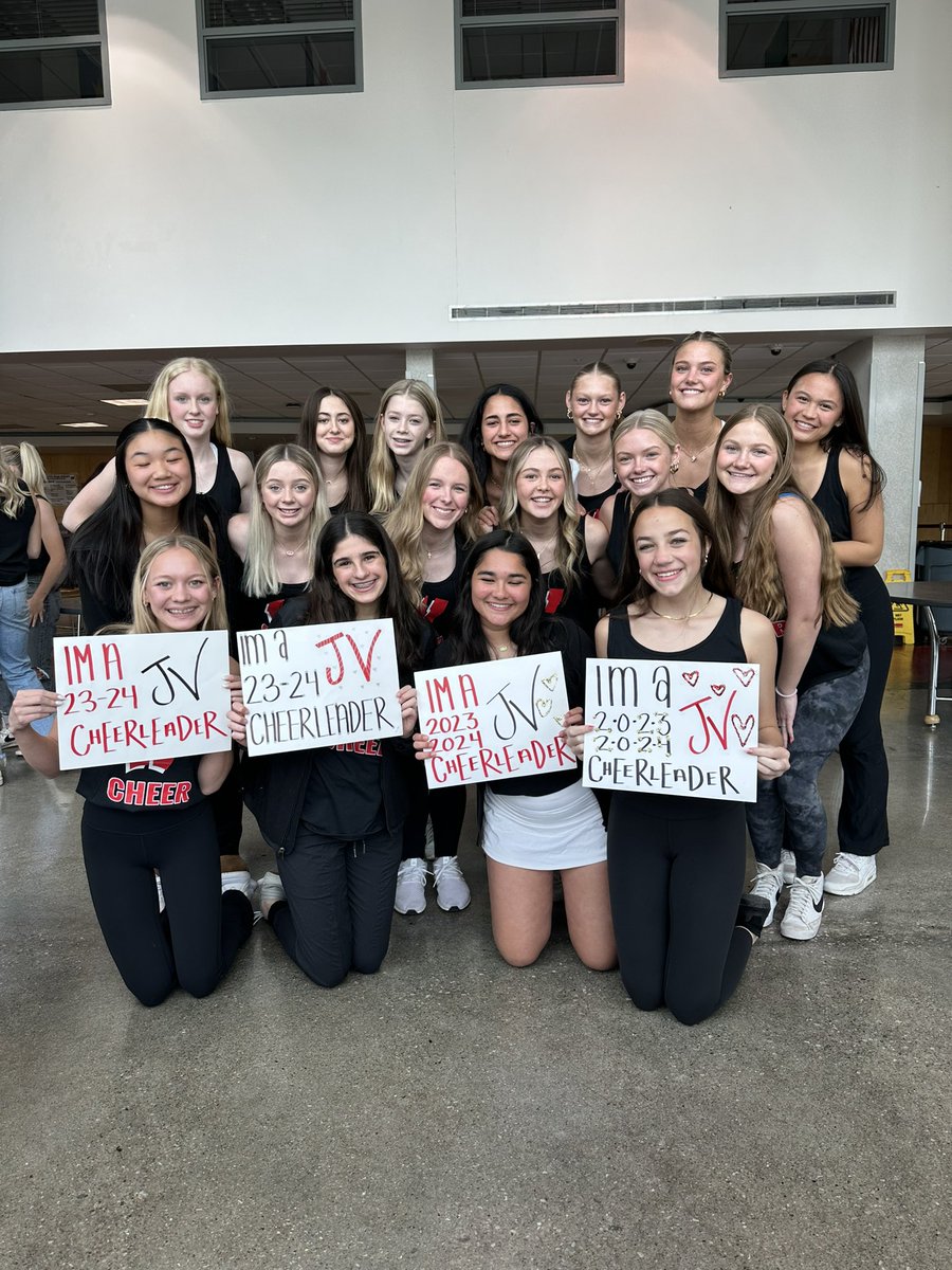 CheerWestside's tweet photo. Congrats to our 23’-24’ squads!! Can’t wait for a great year 📣💕

Senior Class 2023 #signingout https://t.co/15Sr6vogsk