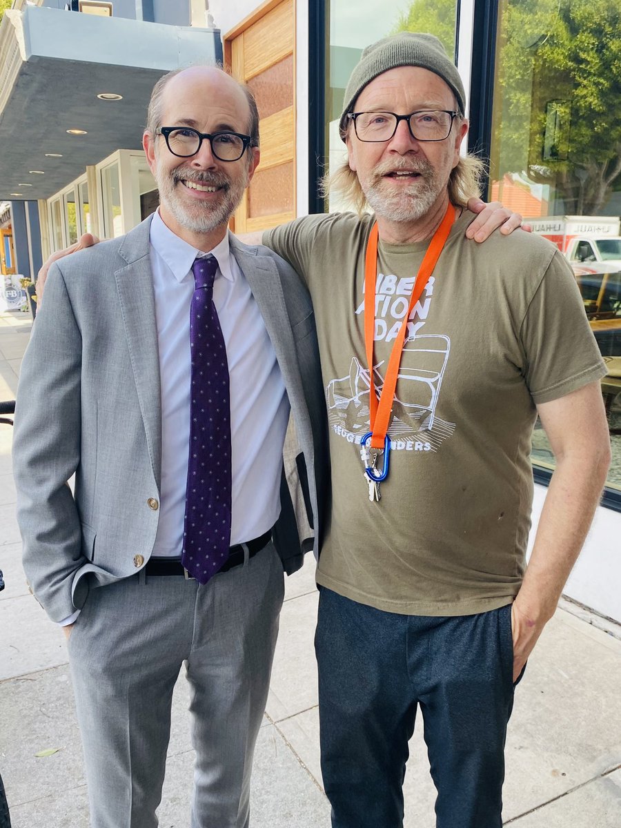 #LuckyHank ‘s George Saunders ran into real life’s George Saunders today, who was wearing his George Saunders t-shirt. It was thrilling for the imposter! #liberationday #GeorgeSaunders #meta