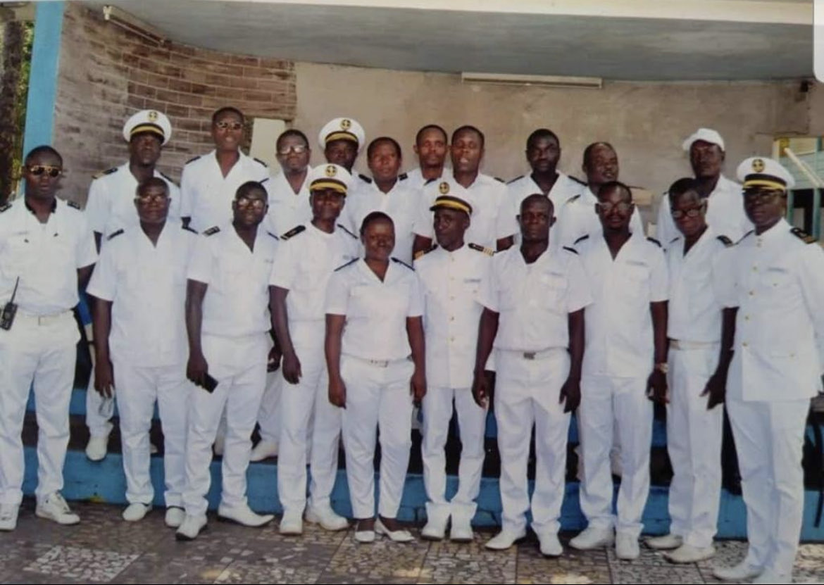 Le Corps des Marins Marchands du Togo 🇹🇬 (COMMA-TOGO) en collaboration du Syndicat des Gens de Mer Professionnels du Togo (SGMP-TOGO) attendent toujours les mécanismes d’embarquement des marins togolais promis par le Ministre de l’économie maritime et de l’érosion côtière.