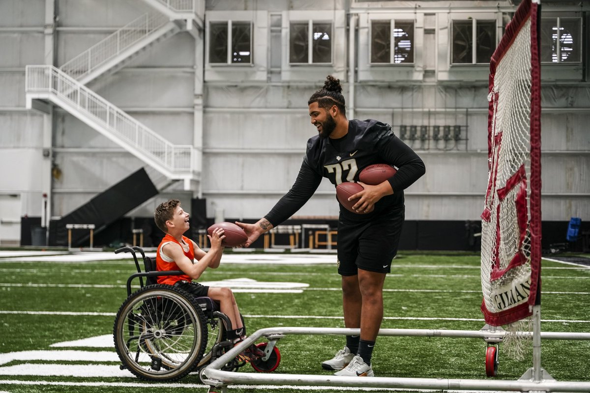 🫶 <a href="/cfldreamplex/">CFL Dreamplex</a>