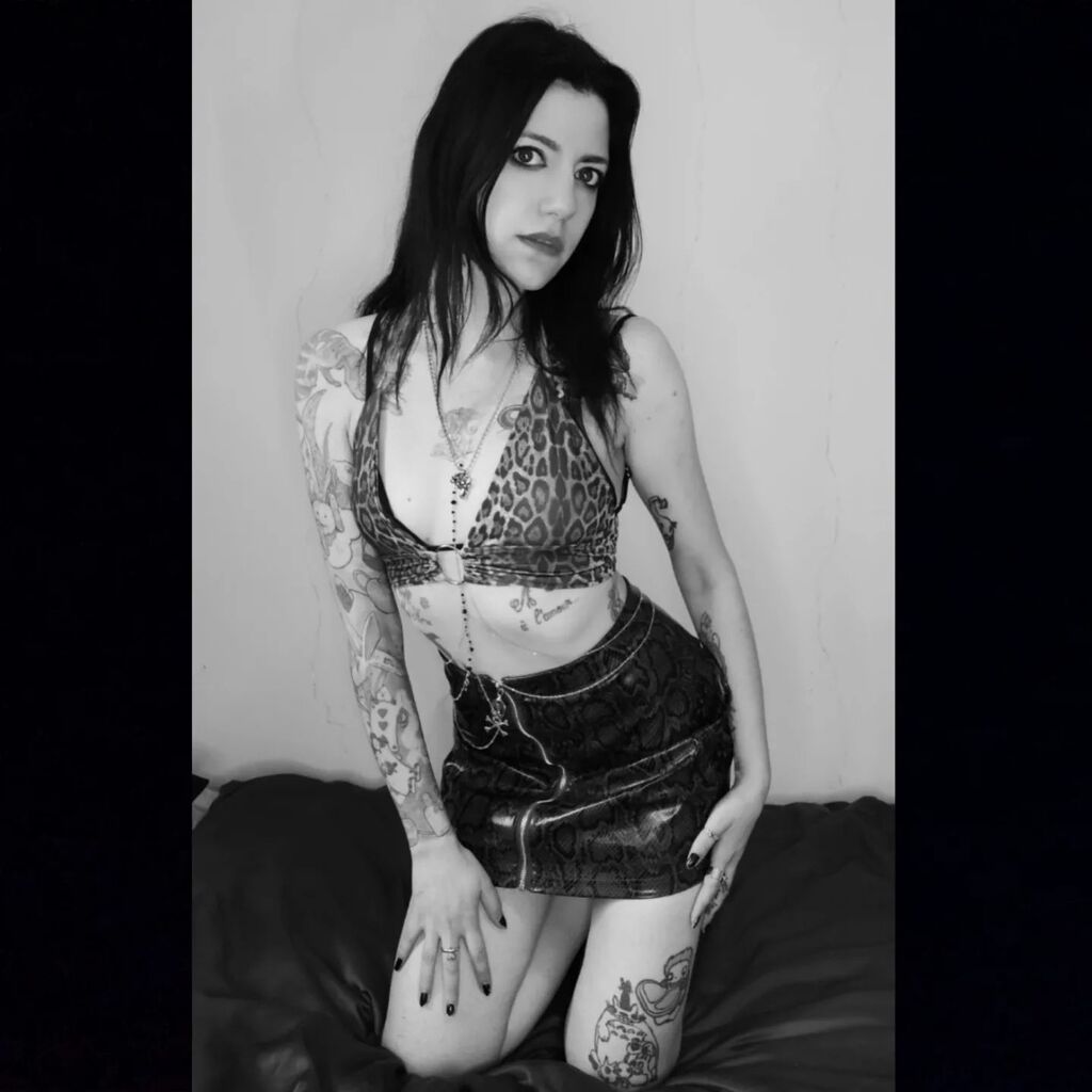 luuna_wildream's tweet photo. What if I say I'm not like the others ?
What if I say I'm not just another one of your plays ?
You're the pretender
What if I say I will never surrender ? https://t.co/fJqhjjoERA