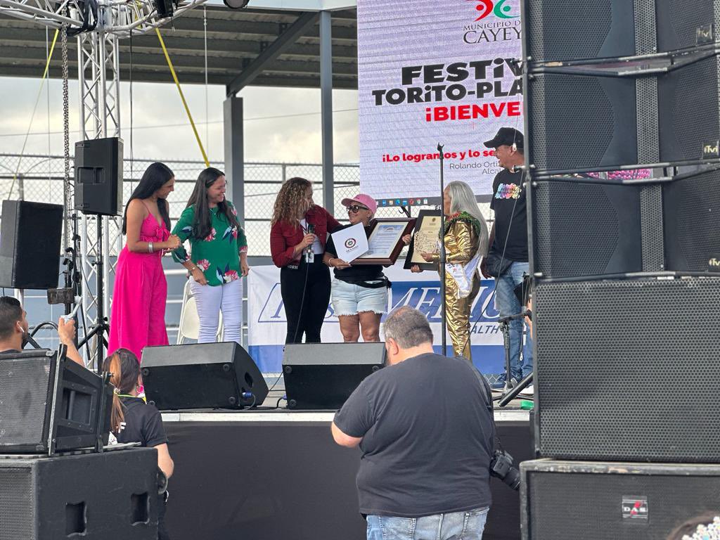 HauSenadora's tweet photo. Hoy, parte de mi equipo presente en el Festival Torito Plata De Cayey. Allí, reconocimos a Amanda Ramos López, María M. Padilla, Lyah Zoé Rosario y a Patria Ivette Ramos, a quienes se le reconoce, felicitan y dedican los actos de este evento cultural. ¡Muchas felicidades a todas! https://t.co/V4TAFa2sqJ