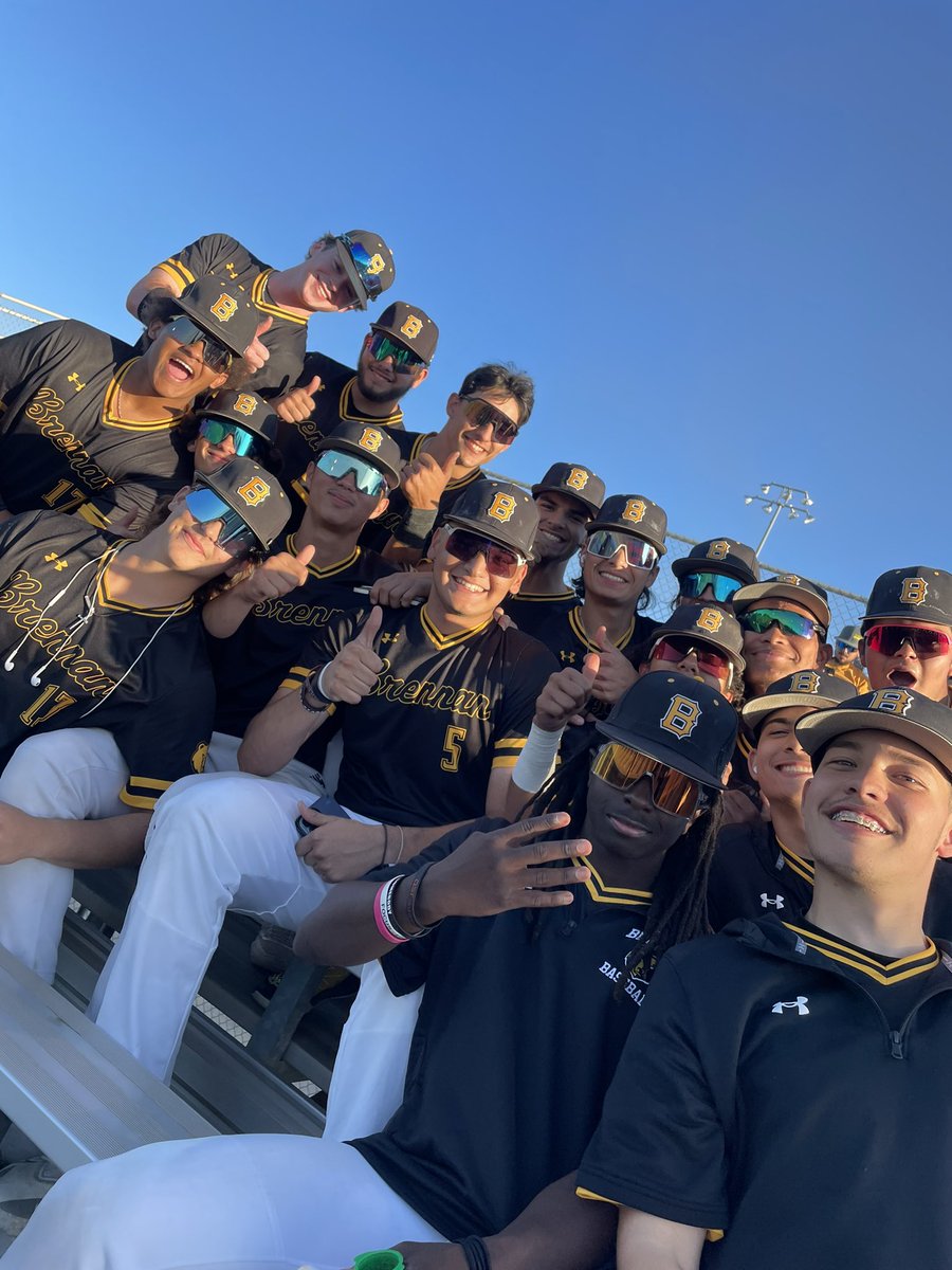 CoachJ_Thompson's tweet photo. Our @Brennan_Bsb guys clinched a playoff spot today! Watching them develop has been awesome… and they just keep getting better! Love our guys! @NISDBrennan https://t.co/HiB0FoC0ff