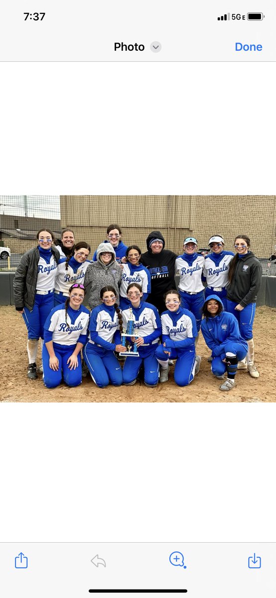 Congratulations to HSE Freshman Softball 🥎 team. They defeated Shenandoah and South Adams to win the Shenandoah JV Championship.