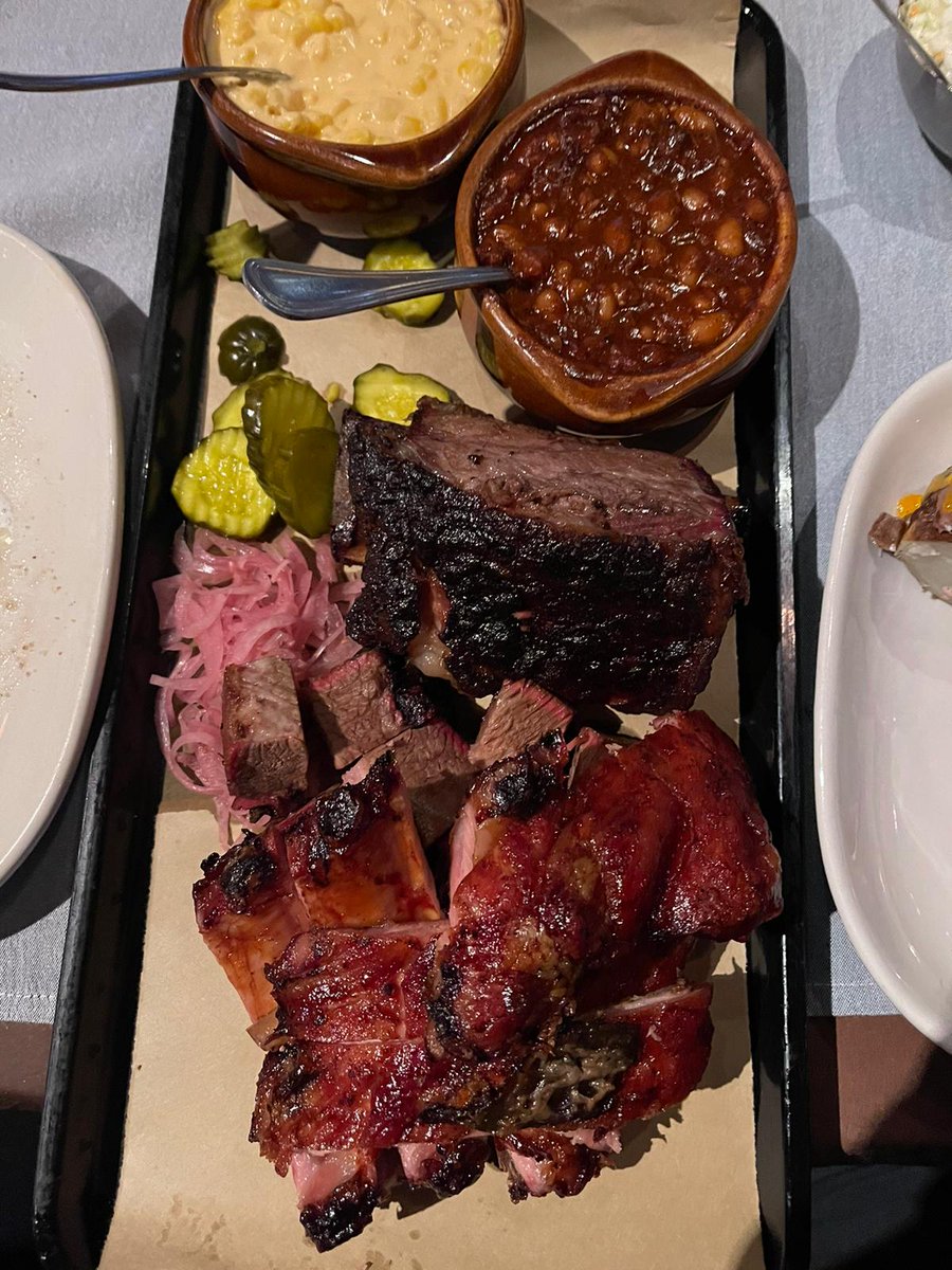 bagasass's tweet photo. When hungry #jackstackbbq https://t.co/LCxeXzoipI