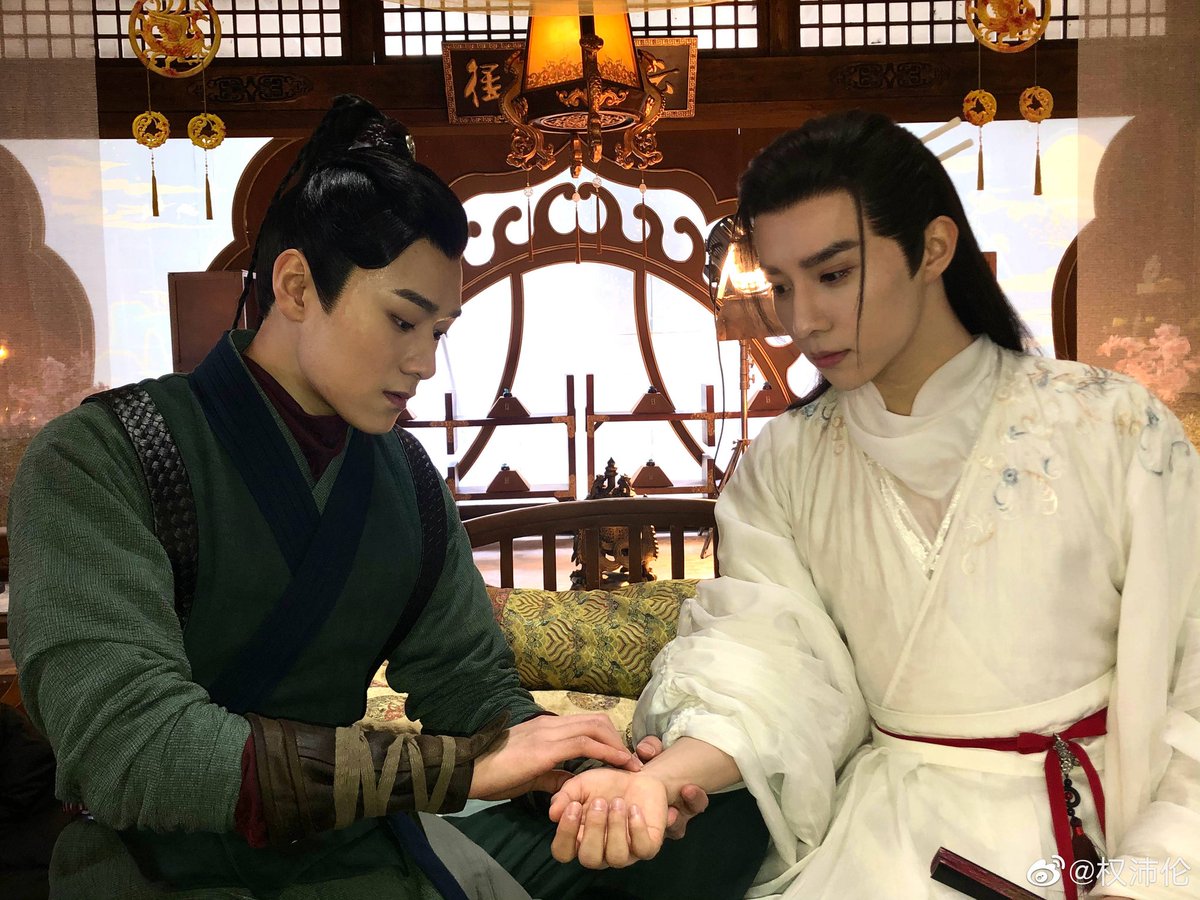 MiniOrchid1's tweet photo. Doctor Chen still takes care of the same fragile body
#IanYi #LoveIsWrittenIntheStars
#PatrickQuan #KillerAndHealer https://t.co/KSaevbUxEt