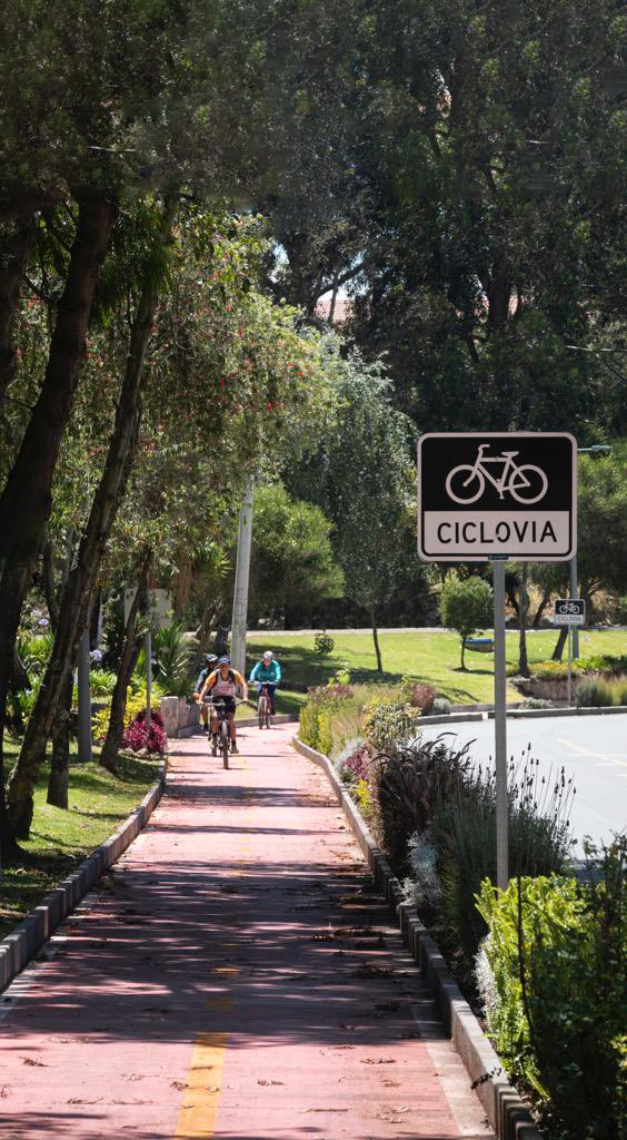 dcorreab's tweet photo. Happy Earth Day!

Protected bike lanes help to fight climate change #EarthDay2023 https://t.co/3PoyhRngjs