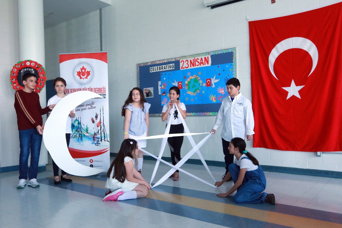 TurkishCanadien's tweet photo. Atatürk okulu &amp; TCCA düzenlediği 23 Nisan Ulusal Egemenlik &amp; Çocuk  Bayramını kardeş Karabağ okulu öğrencileri, BE Esra Demir, müsteşarlarımız &amp; konuklarımızla birlikte  kutladık. Tüm emeği geçenlere tşk ederiz. Ulusal egemenlik ve Çocuk bayramınız  &amp; Ramazan kutlu olsun🎈🍬🇹🇷♥️ https://t.co/U8jI2YKNtk