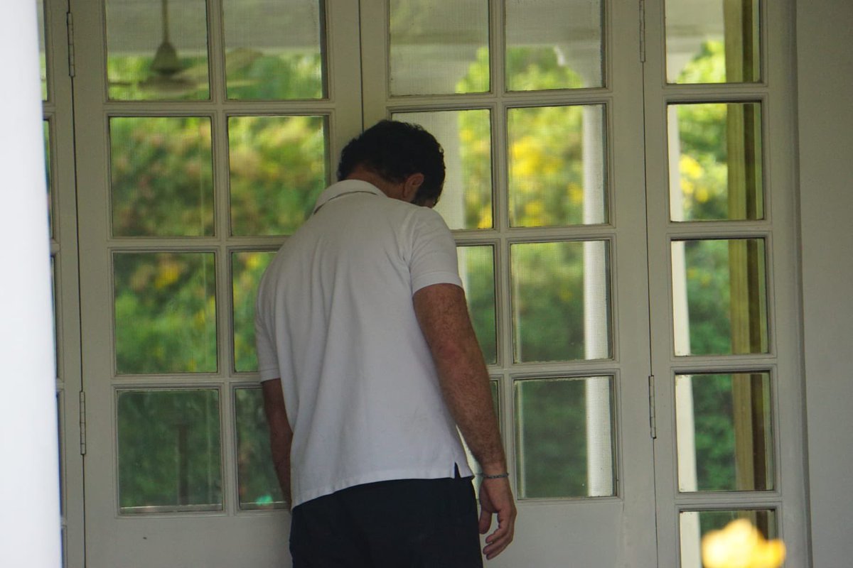 ravish kumar tweet media