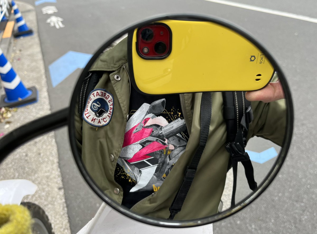 tzr88yuzo's tweet photo. さおりんロンTを実家に取りに行き、即着替えてそのままセロ散歩🛵
カッコいいデザインは @EngineHouse_  さん。
ありがとうございました😆

#奥沙織　#おくさおり
@likeawindTV  #エンジンハウス https://t.co/klQBdgqzpt