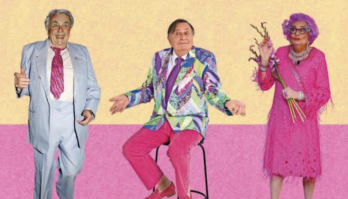 RIP Barry Humphries

One of the first (and still very few) to break the glass ceiling known as the Australian Cultural Cringe #BarryHumpries  #BarryHumphriesRIP #DameEdnaEverage #lespatterson #australia