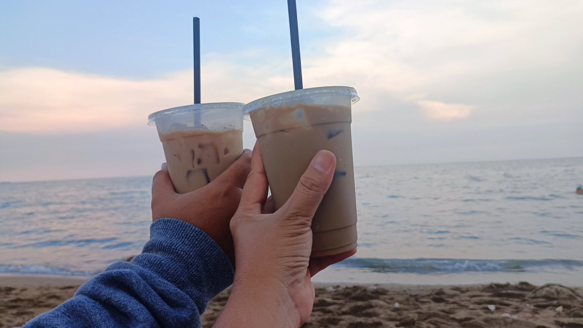 aviirodofficial's tweet photo. Coffee dates with you 🥰 @dandanofficial https://t.co/D3iHPkC7hd