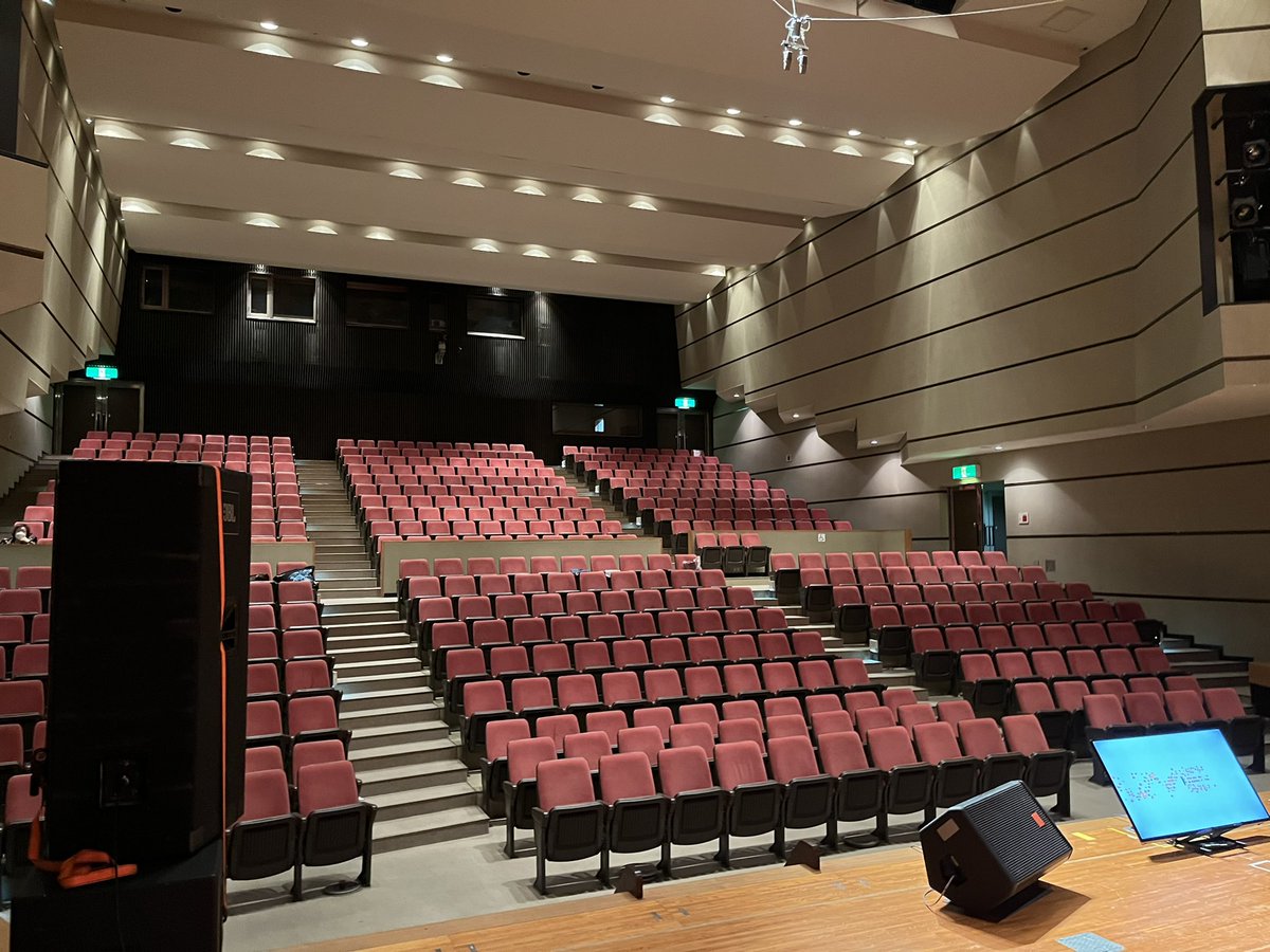 SasamaOnkyo's tweet photo. 昨日、市議会議員選挙の期日前投票に行ってきました。今日も元気に演歌の祭典です。
#yamaha
#ql5
#ur4d
#ulxd4d
#イベント音響 https://t.co/soh9t30YIU