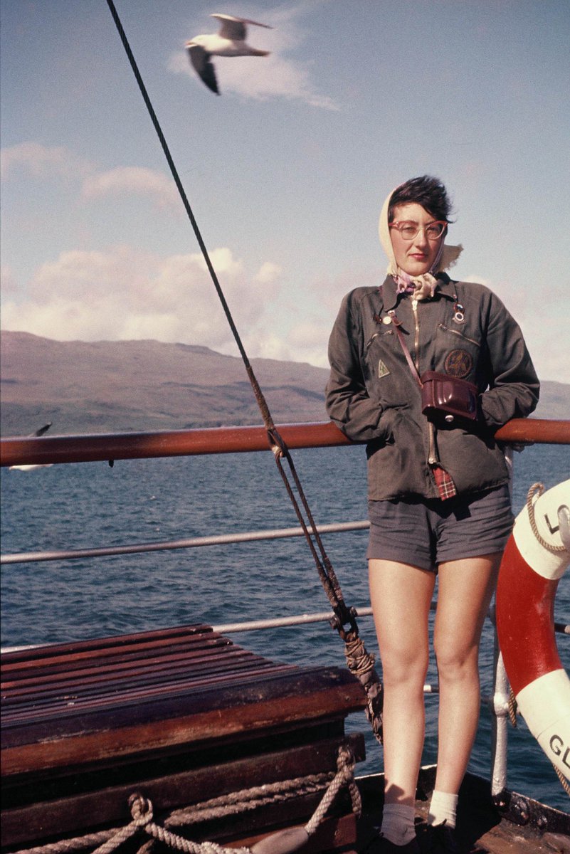 early spring style inspiration: 1950s British cyclists 

dieworkwear.com/2019/05/25/the…