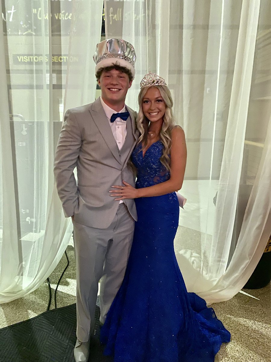 mare_peterson's tweet photo. Southeast Polk’s Prom King and Queen 2023! @DrakeMayo2  and @BarnesBrylee 
@SEPSchools #1sep https://t.co/fwCWQJci9t