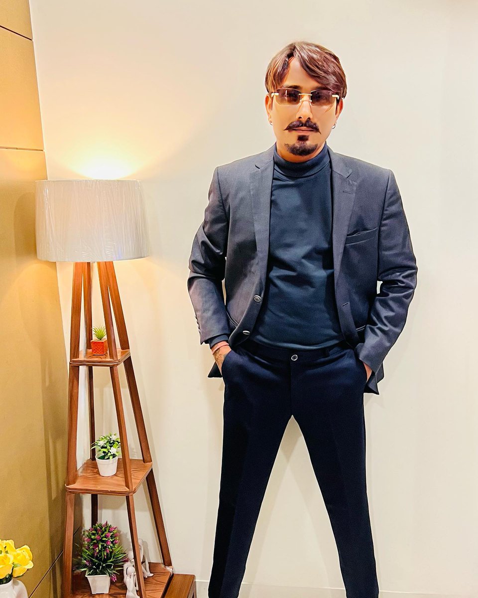 ajeetjoshihere's tweet photo. India's Youngest Celebrity Astrologer
#twitter #instagram #facebook #youtube #memes #tiktok #love #follow #like #meme #explorepage #twittermemes #explore #tweets #tweet #viral #funny #instagood #twitterquotes #trending #s #tumblr #music #socialmedia #twitch #k #a #likeforlikes https://t.co/mCBCY5AOnP