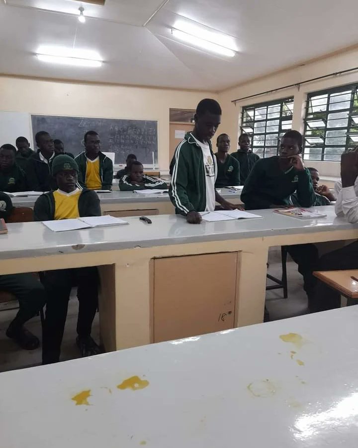 AHulula's tweet photo. A CALL TO SERVICE: DAY 3: ST. XAVIER HIGH SCHOOL.

WHAT IS MY DREAM? WHAT IS MY GOAL? 

Focus on the positive aspects of your dreams and goals: Rather than focusing on all the cons of your dreams, try to see the positive aspects of the same. https://t.co/EfyC9KeuYB
