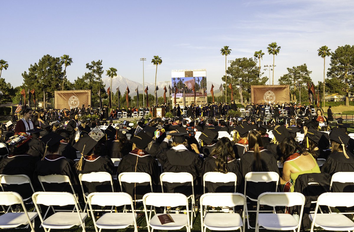UofRedlands's tweet photo. Today marks the beginning of a new chapter. Congratulations to the Class of 2023!
#UniversityofRedlands #URBulldogs23 #CommencementWeek https://t.co/uSUbMJK4ZO