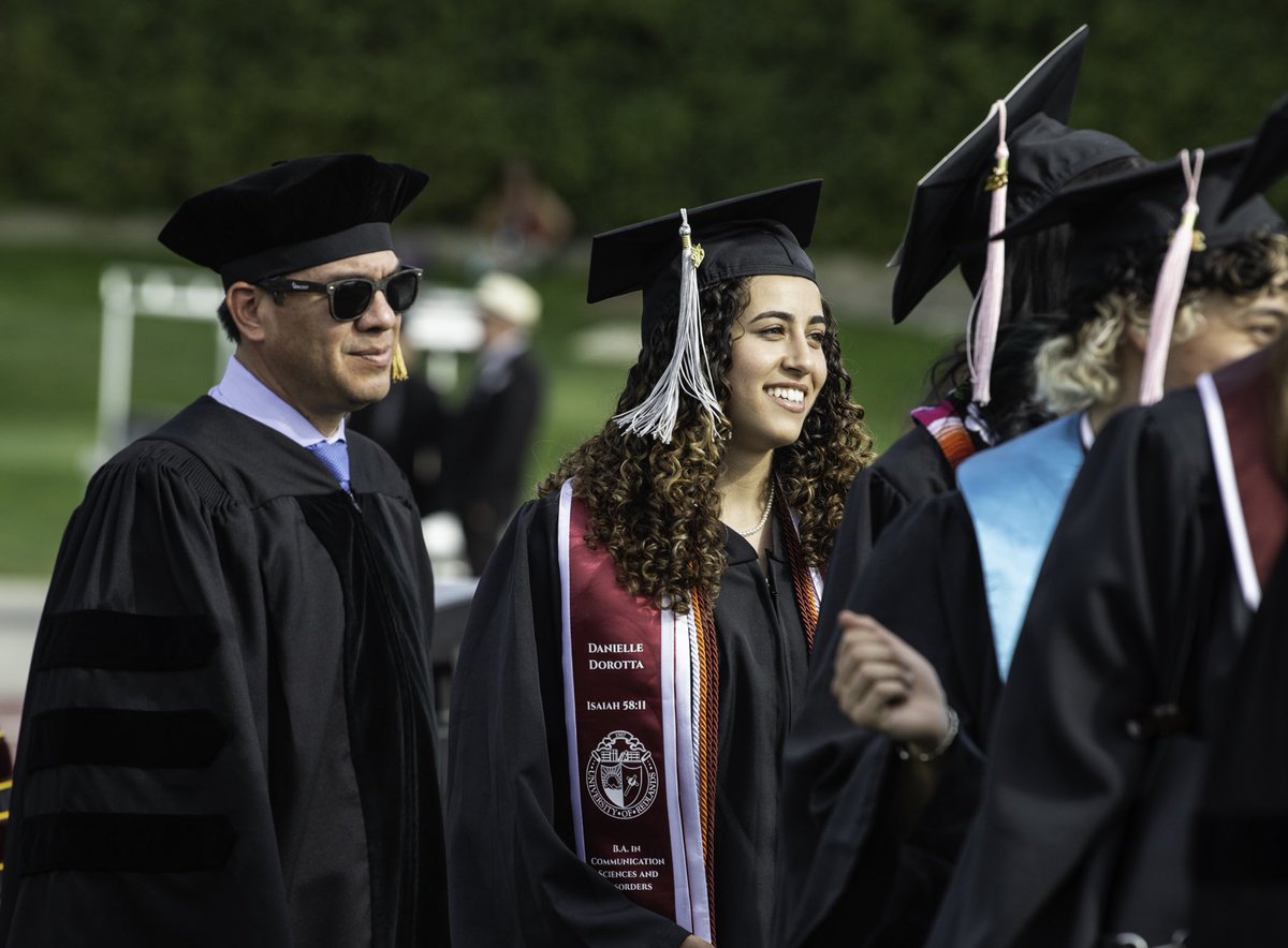 UofRedlands's tweet photo. Today marks the beginning of a new chapter. Congratulations to the Class of 2023!
#UniversityofRedlands #URBulldogs23 #CommencementWeek https://t.co/uSUbMJK4ZO