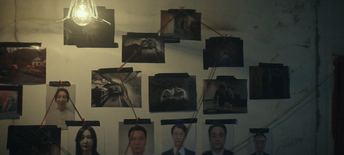daheeverse's tweet photo. 38. DECOY, part 2 (2023) 🇰🇷
#Decoy2 #미끼
▫️genre: thriller, crime, mystery
▫️writer & director: kim jin-wook, kim hong-sun
▫️cast: #janggeunseuk #heosungtae #leeelijah
▫️no. of episodes: 6
▫️network: COUPANG PLAY
▫️rating: 8-8.5/10 https://t.co/nsJed0D7Xs