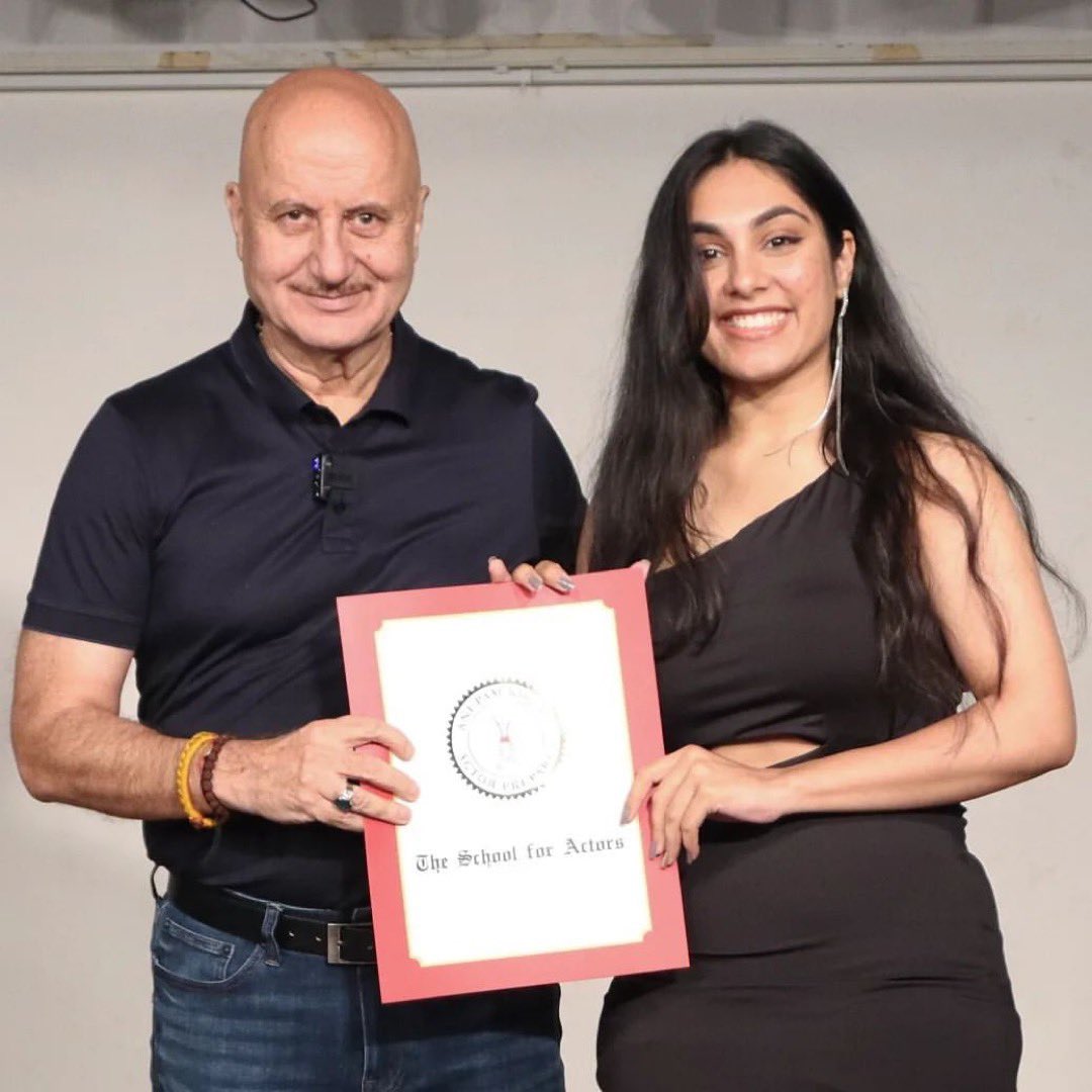 actorprepares's tweet photo. Have you seen this cute ad featuring the even cuter #actorprepares alumni #GursheelVig! ❤️😍👏👏

#ad #brand #commercial #actor #trainedactor https://t.co/SiagPjmgJV