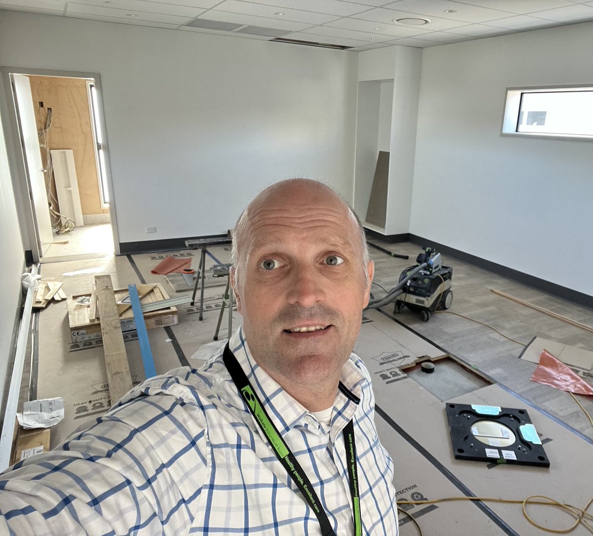 What should you do with a MidLife Crisis? Get a Porsche? Get a Tesla? New Partner? Nope, build a Cath lab to celebrate 🎉 your 50th! Awesome 👏 to see my lab actually happening. If anything it’s bigger than I imagined 😂😂😄🧠