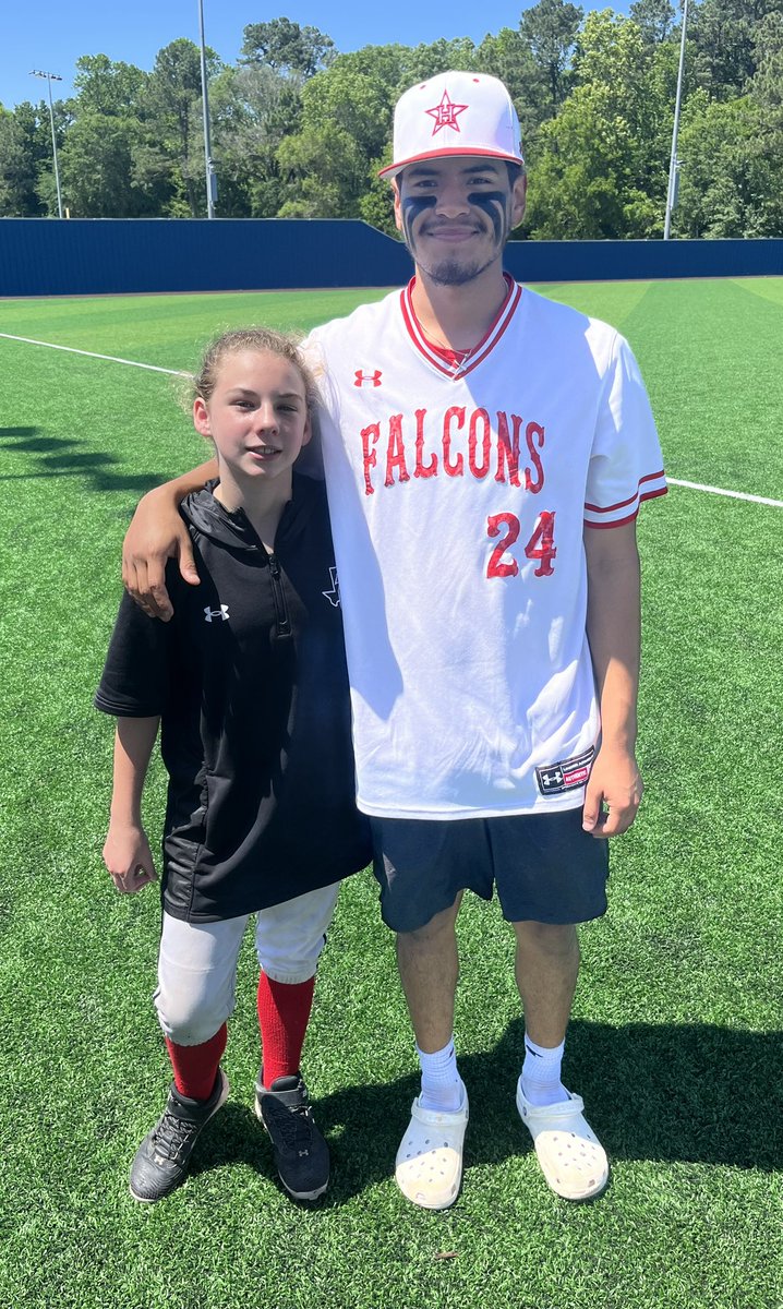 Bat Girl Brooke tweet media