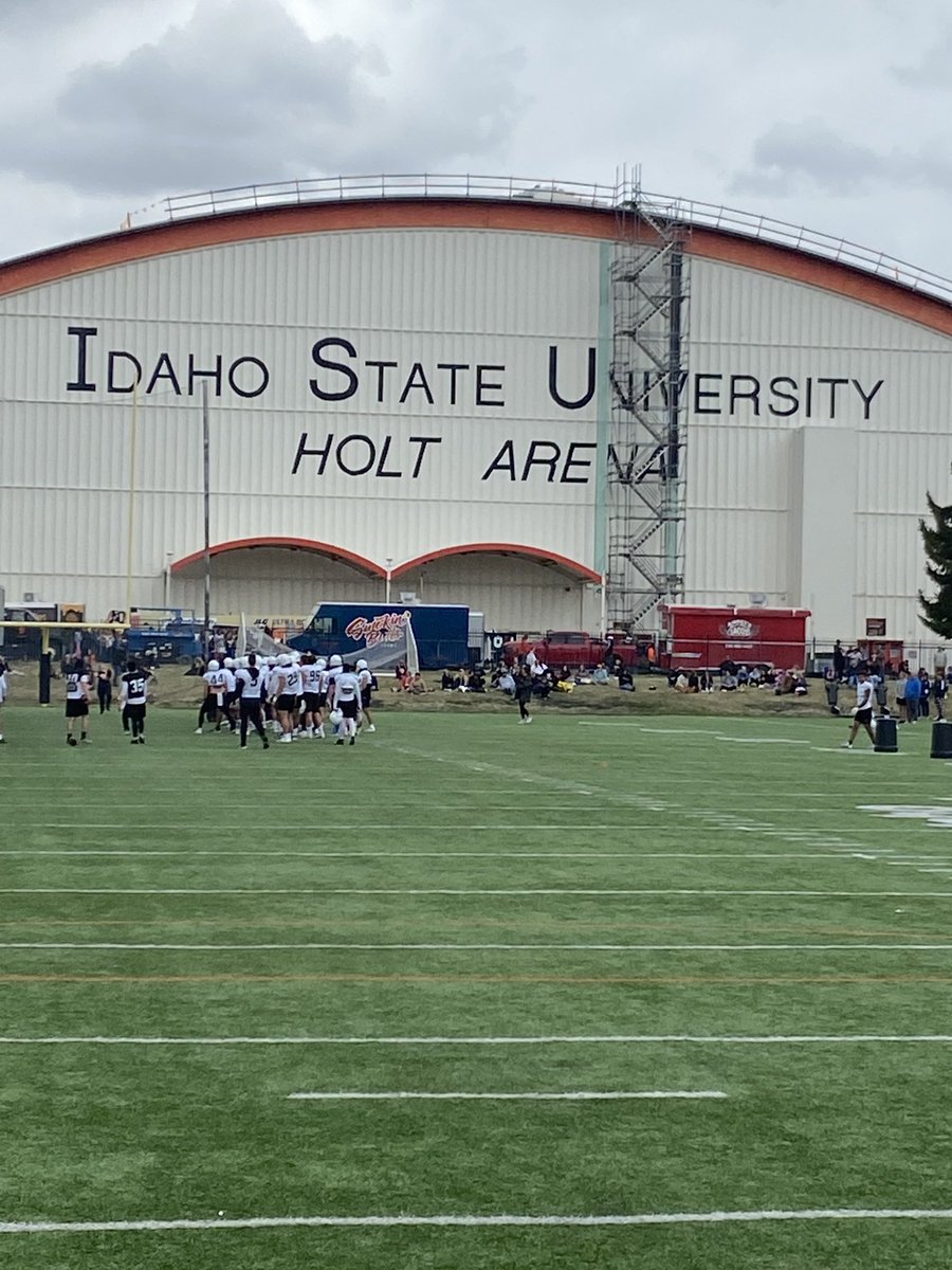 Thanks ⁦<a href="/CoachMondt/">Coach Joshua Mondt🏴‍☠️</a>⁩ for the invite to junior day at Idaho State. Had a great visit. Roar! ⁦<a href="/CodyHawkins/">Cody Hawkins</a>⁩ ⁦@CoachKoRushISU⁩ ⁦<a href="/CoachJT_ISU/">Coach Jake Thomas</a>⁩ ⁦<a href="/ISUBengals/">Idaho State Athletics</a>⁩ ⁦<a href="/BengalGridiron/">Idaho State Football</a>⁩