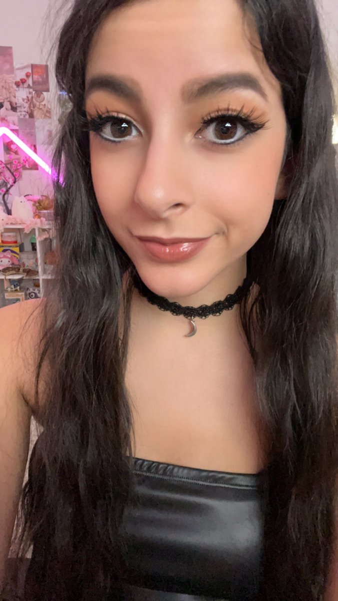 ohKayBunny tweet media