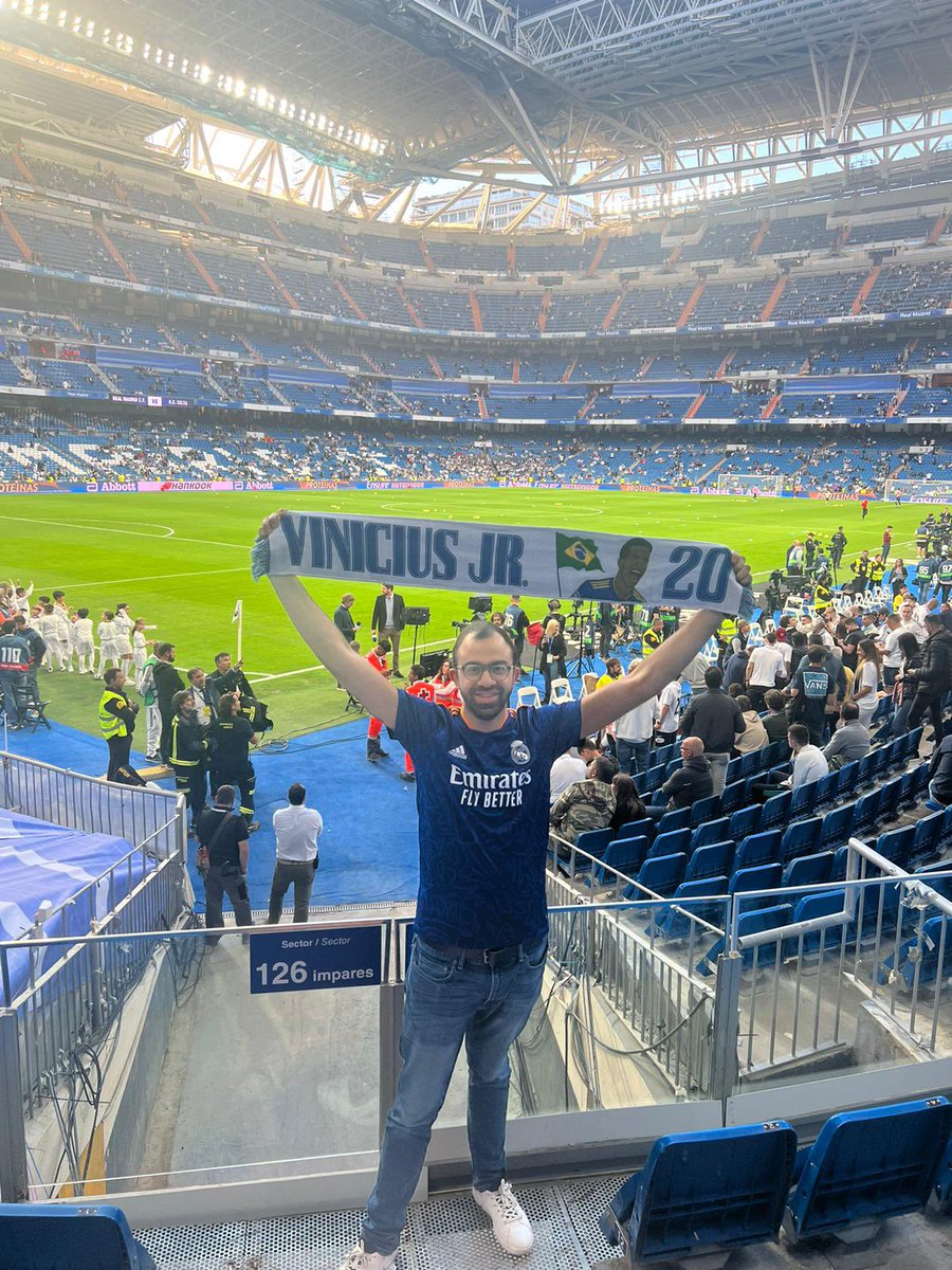First time at the Bernabeu! What a magical night 💫 #HalaMadridYNadaMas <a href="/realmadrid/">Real Madrid C.F.</a>
